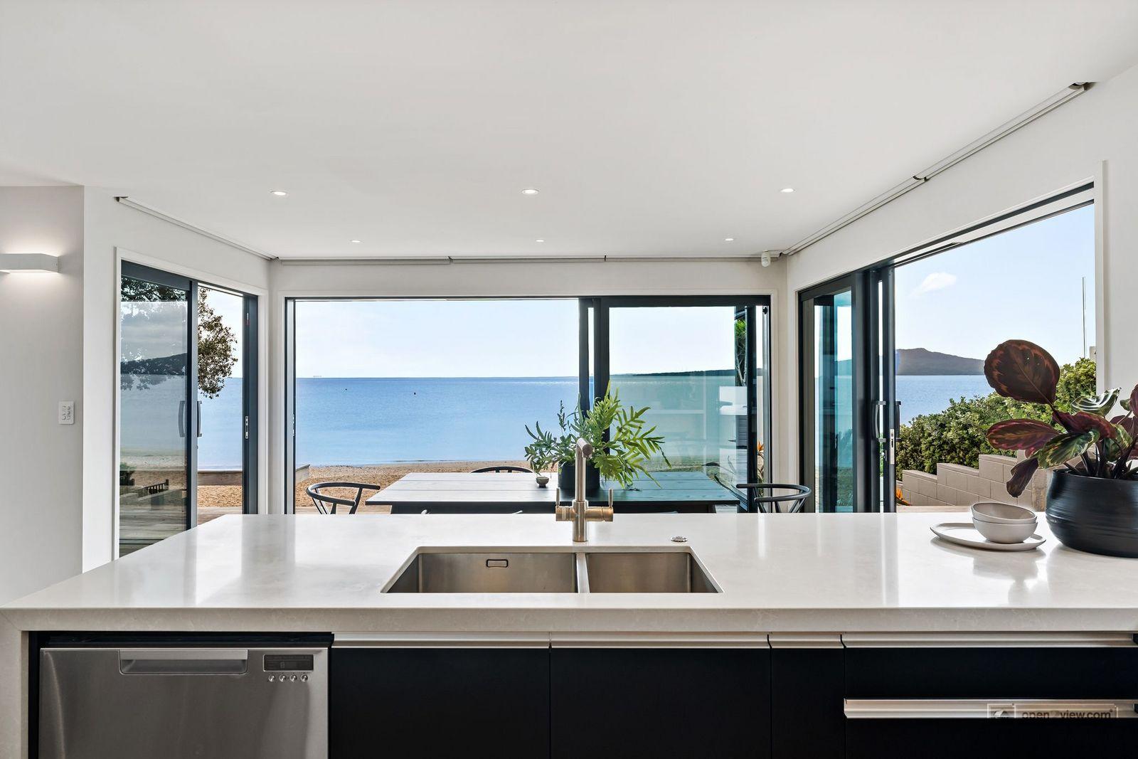 Slider image of 1/11 William Street, Auckland