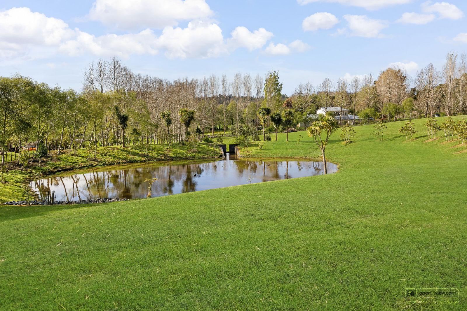 Slider image of 90 Grace Hill Drive, Auckland