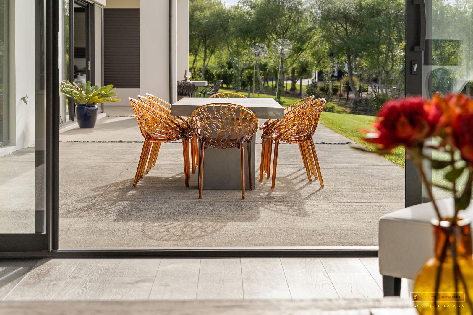 Slider image of 90 Grace Hill Drive, Auckland