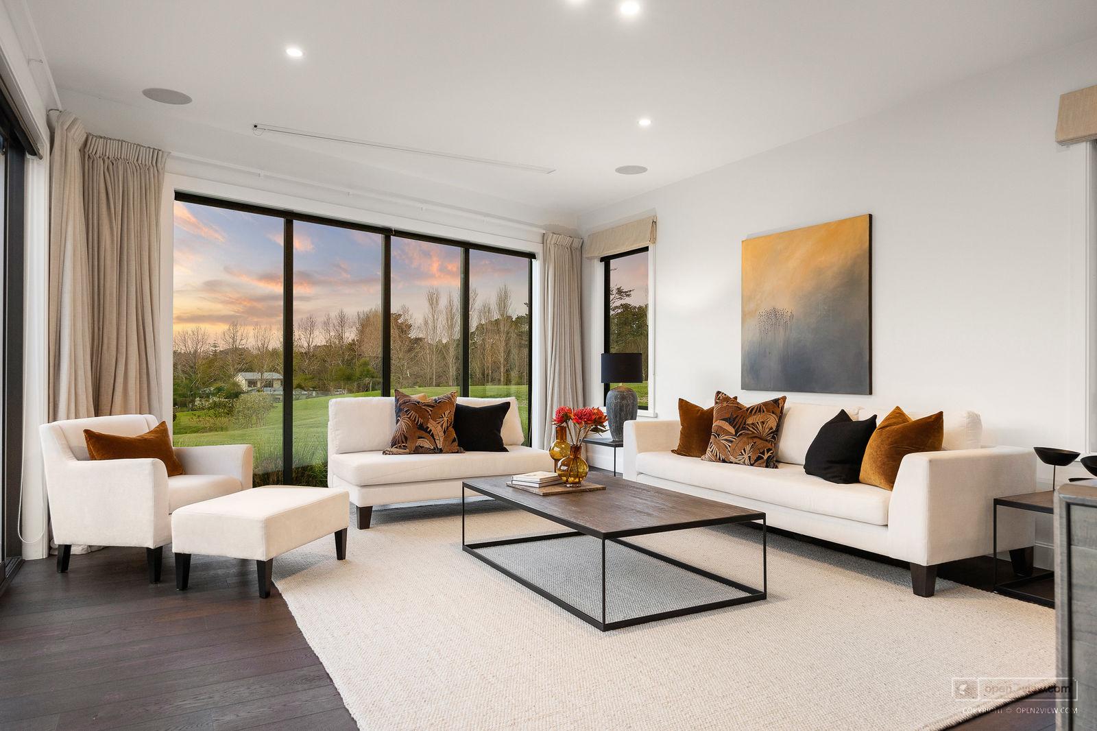 Slider image of 90 Grace Hill Drive, Auckland