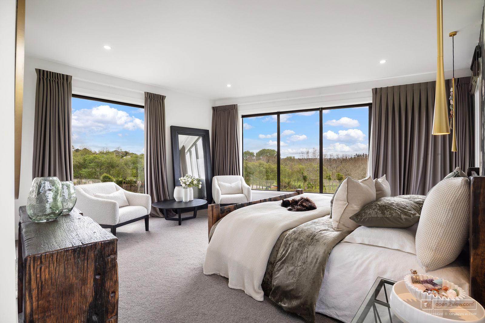 Slider image of 90 Grace Hill Drive, Auckland