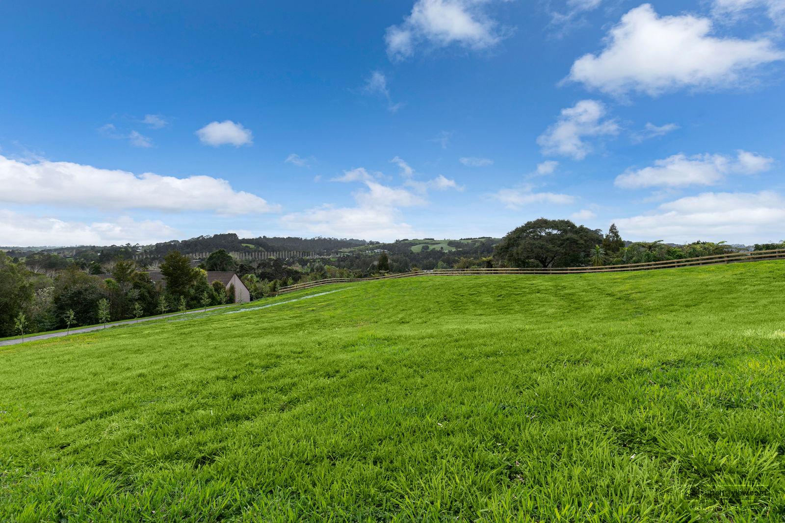 Featured image of 41 Robinson Road, Auckland
