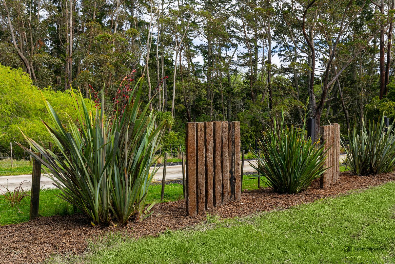 Slider image of 41 Robinson Road, Auckland