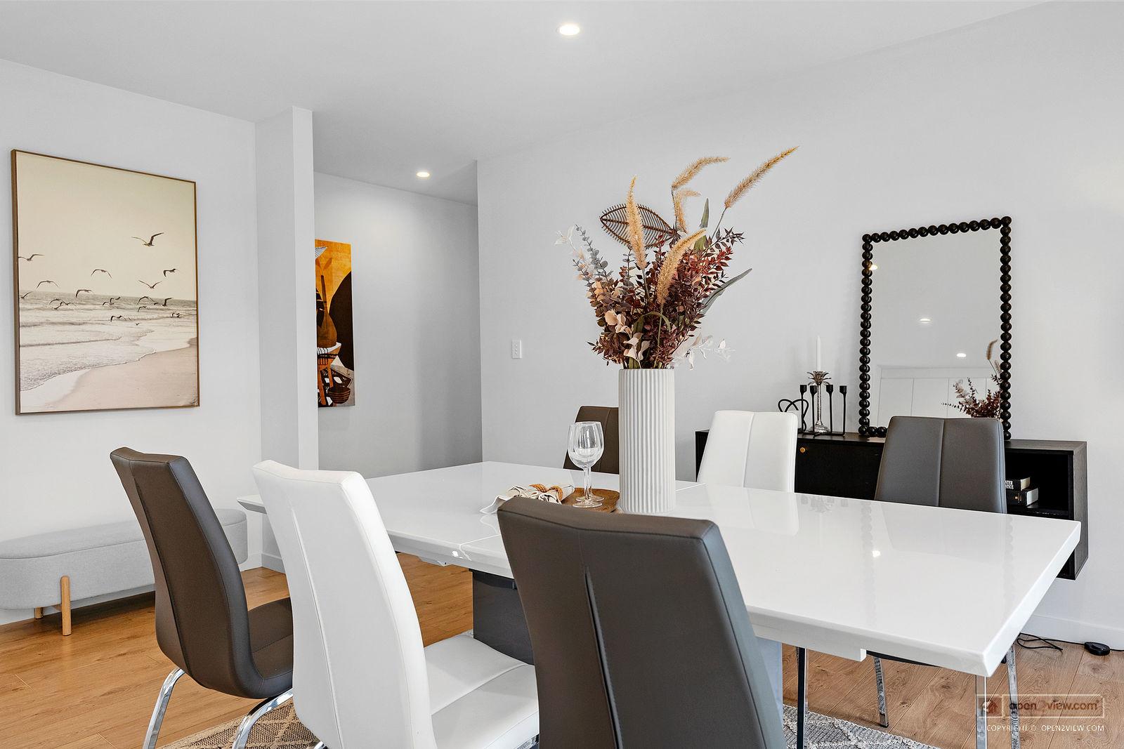 Slider image of 3 Pitoitoi Drive, Auckland
