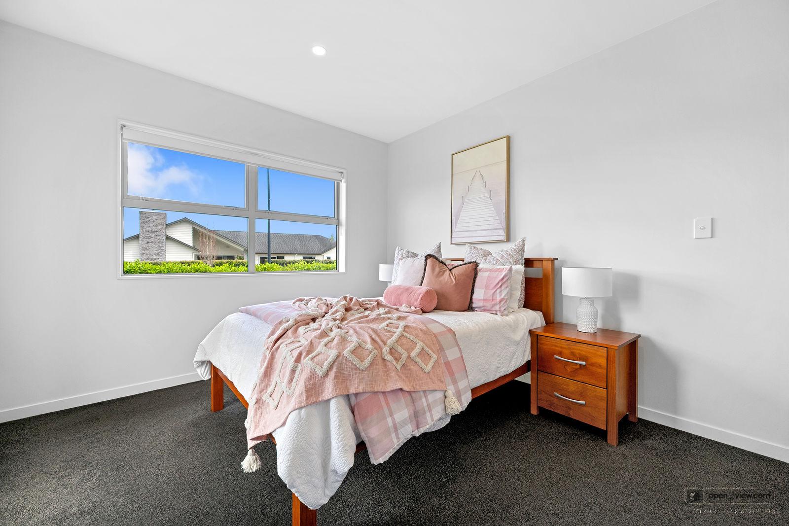 Slider image of 3 Pitoitoi Drive, Auckland
