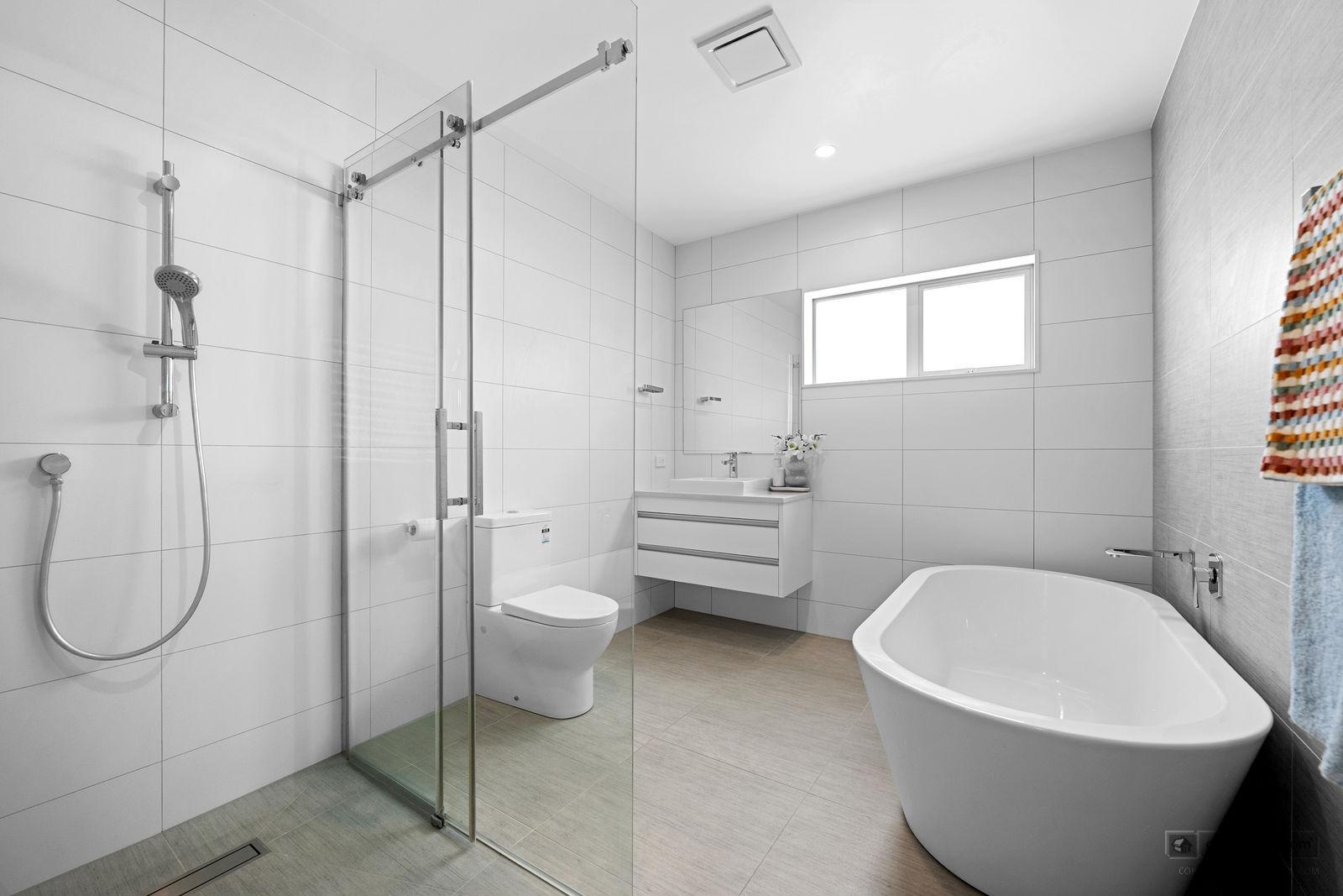 Slider image of 3 Pitoitoi Drive, Auckland