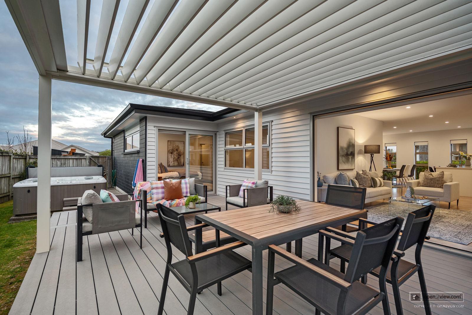 Slider image of 3 Pitoitoi Drive, Auckland
