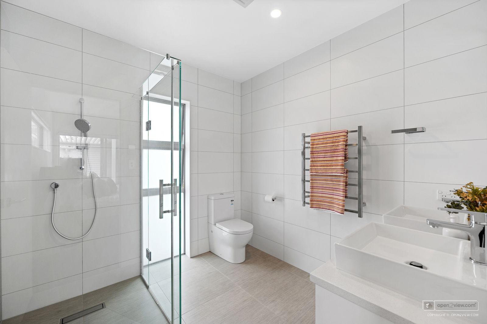 Slider image of 3 Pitoitoi Drive, Auckland