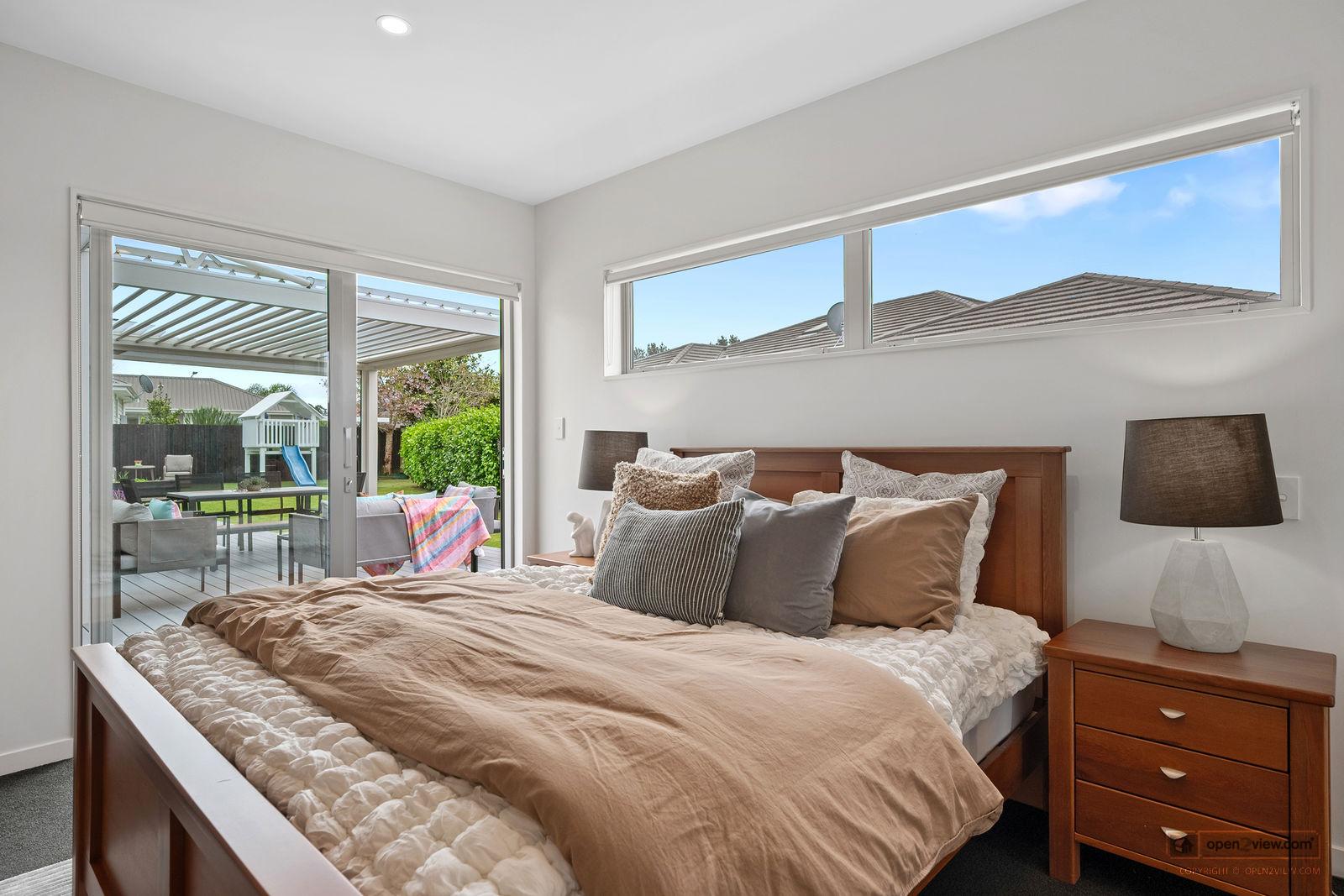 Slider image of 3 Pitoitoi Drive, Auckland