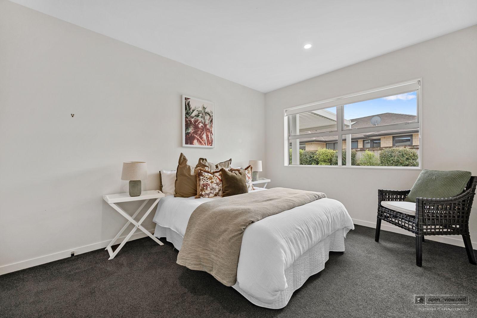 Slider image of 3 Pitoitoi Drive, Auckland