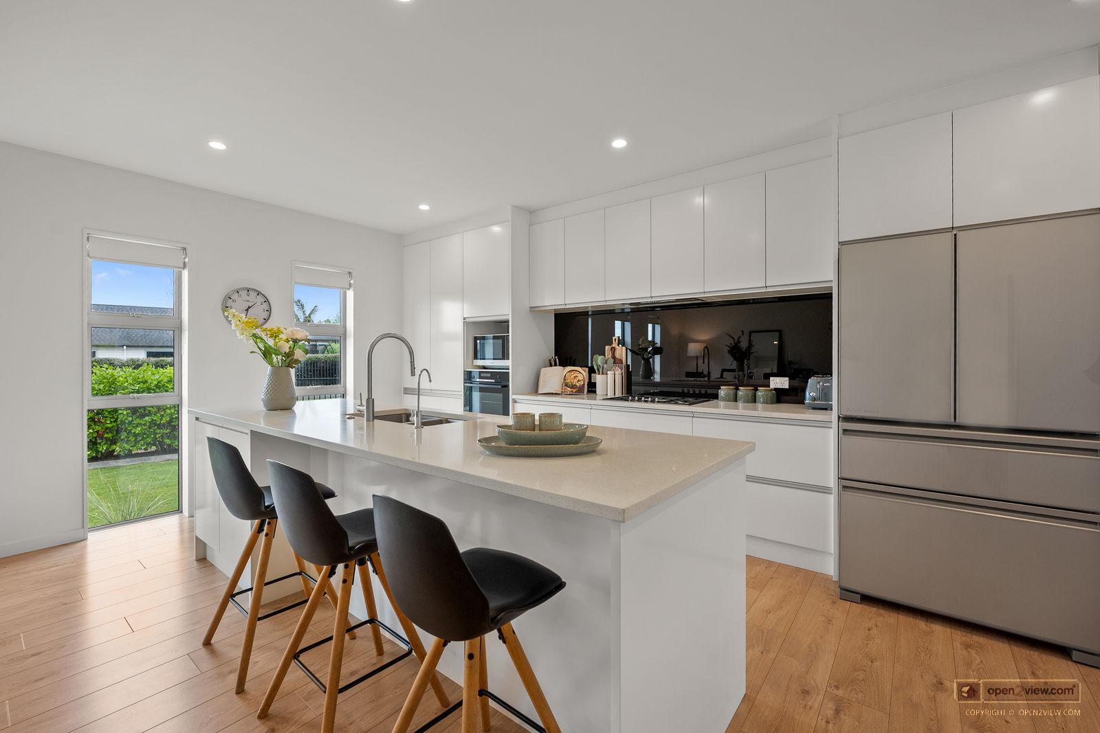 Slider image of 3 Pitoitoi Drive, Auckland