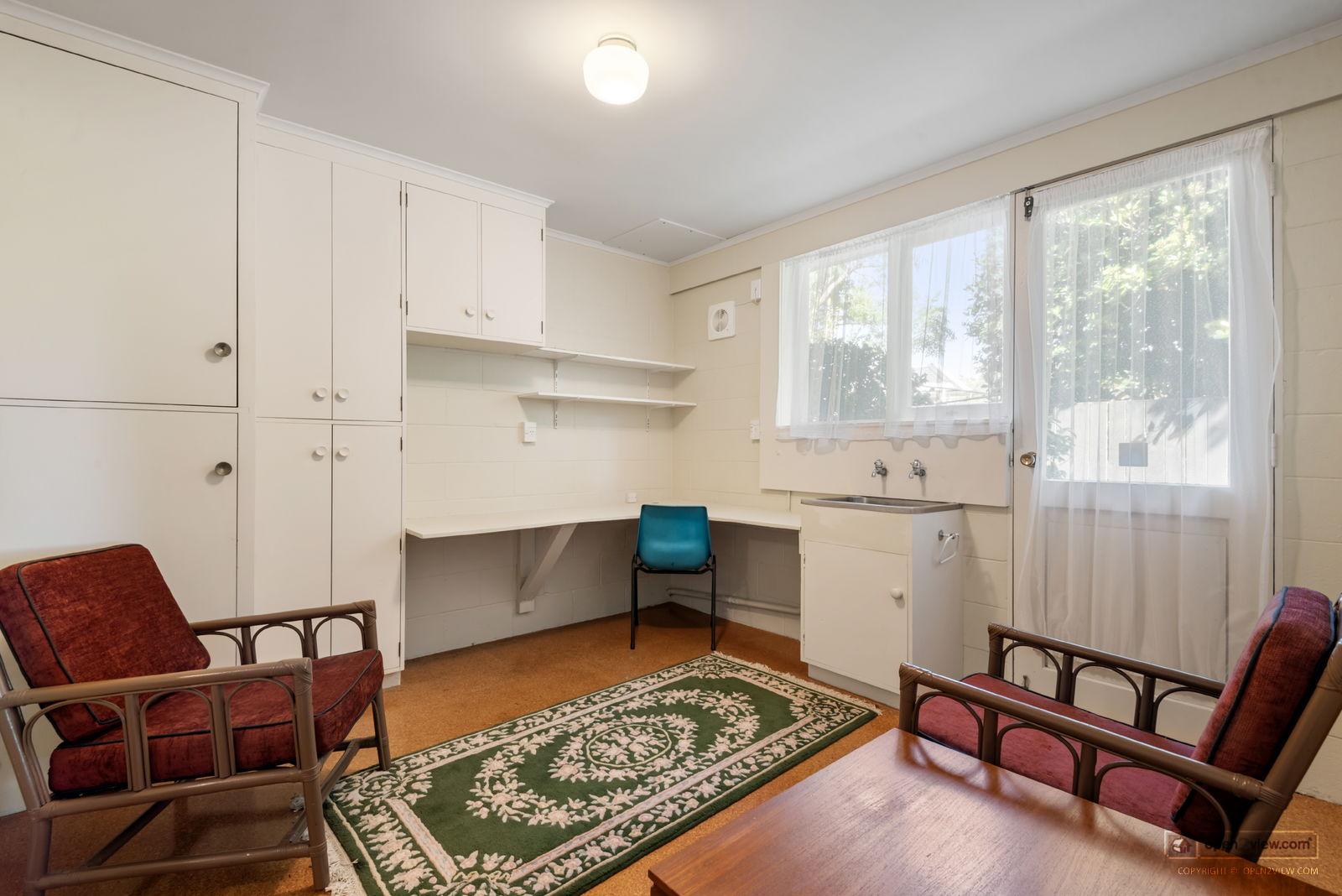 Slider image of 19 Sylvan Park Avenue, Auckland