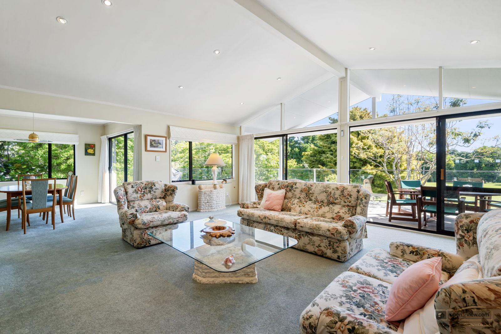 Slider image of 19 Sylvan Park Avenue, Auckland