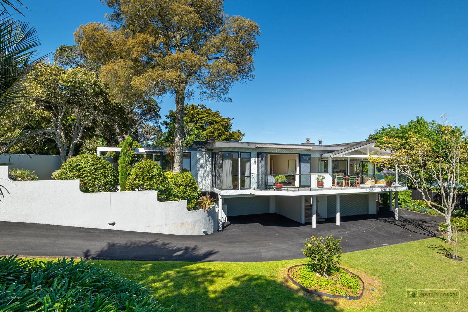 Slider image of 19 Sylvan Park Avenue, Auckland