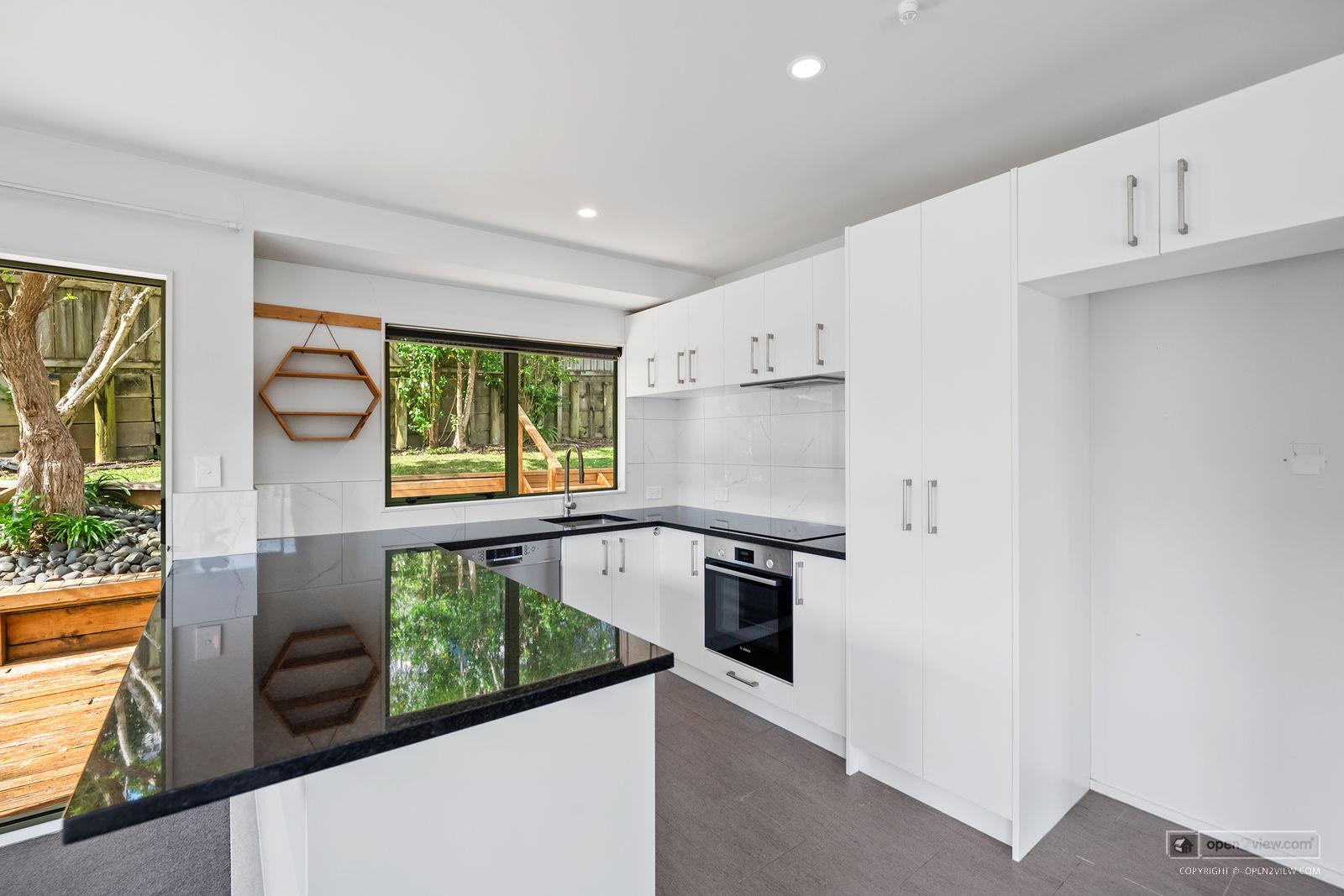 Slider image of 121B Sunnyside Road, Auckland