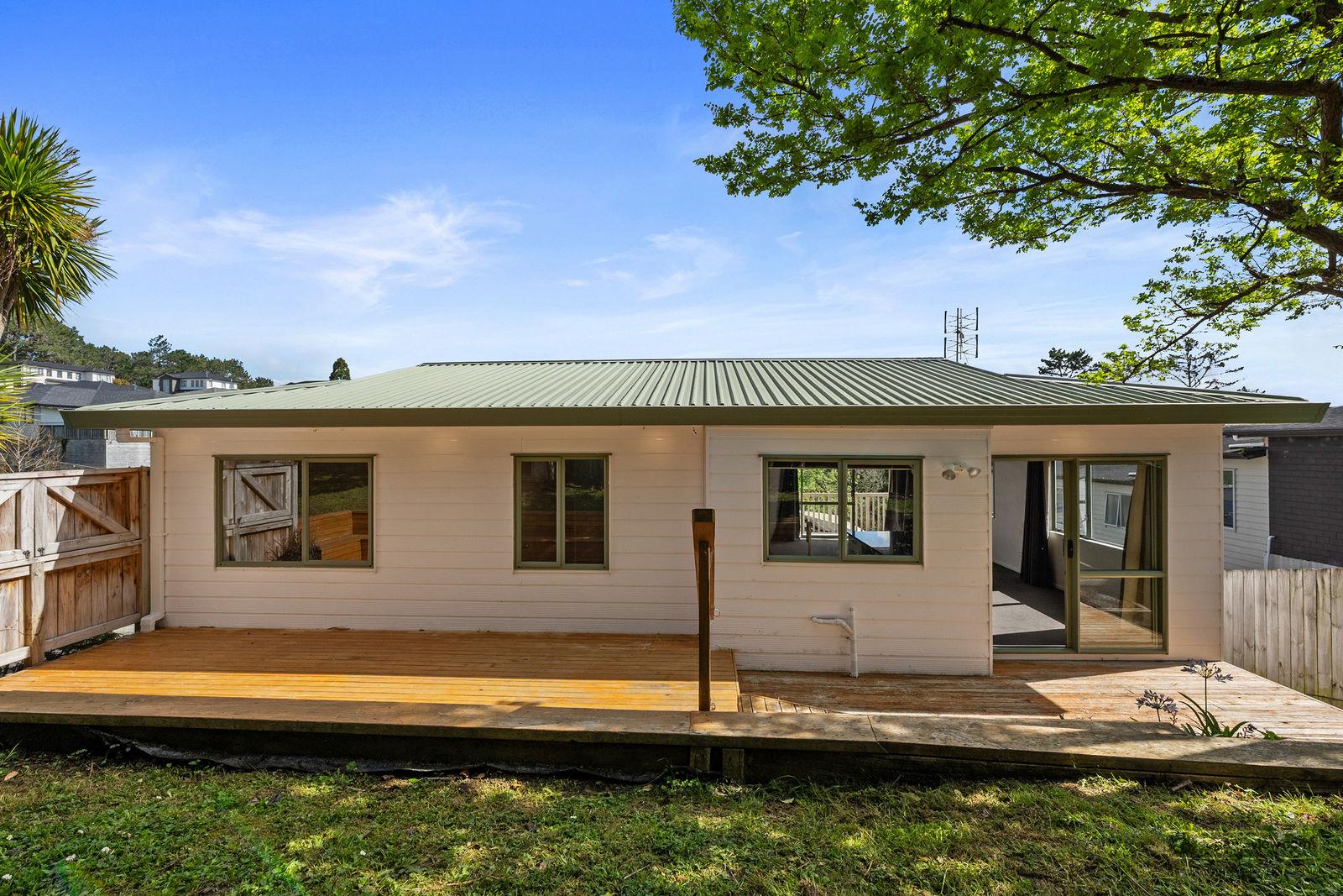 Slider image of 121B Sunnyside Road, Auckland