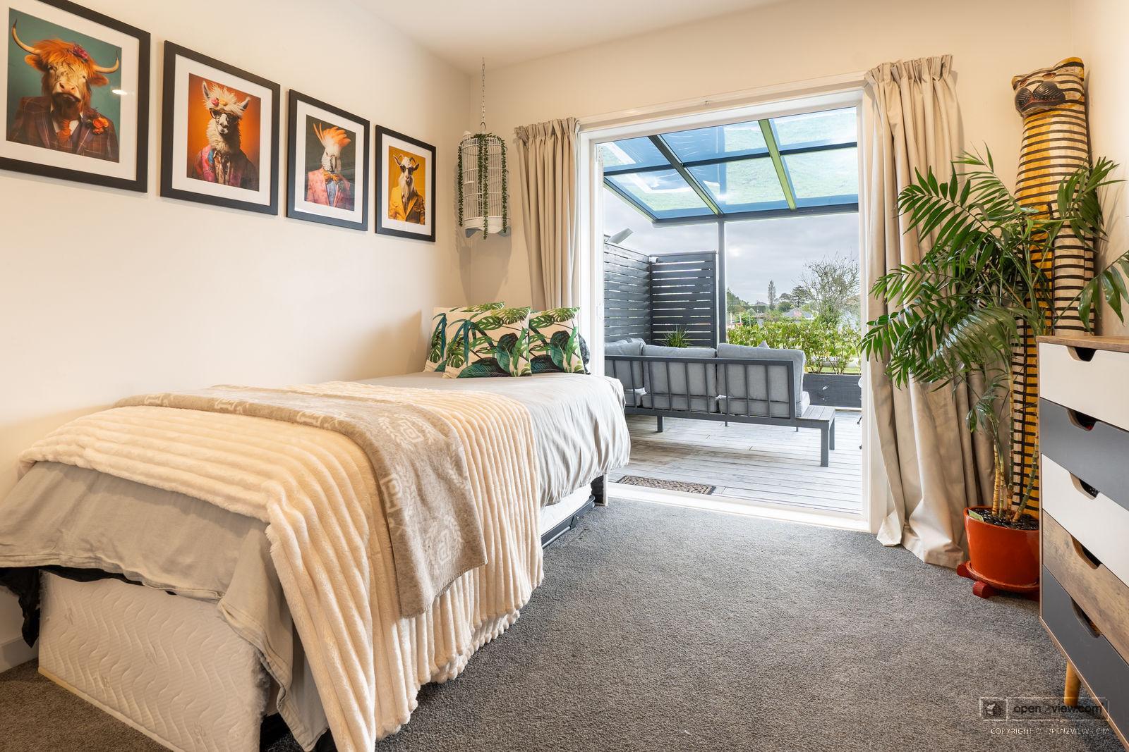 Slider image of 119 Nelson Road, Auckland