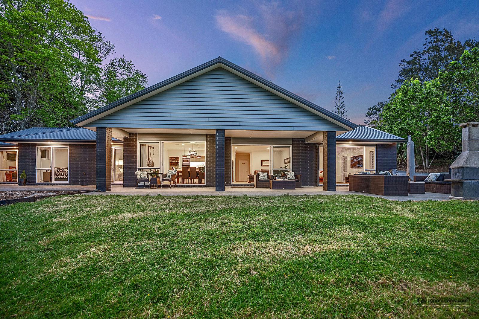 Slider image of 193 Glenmore Road, Auckland