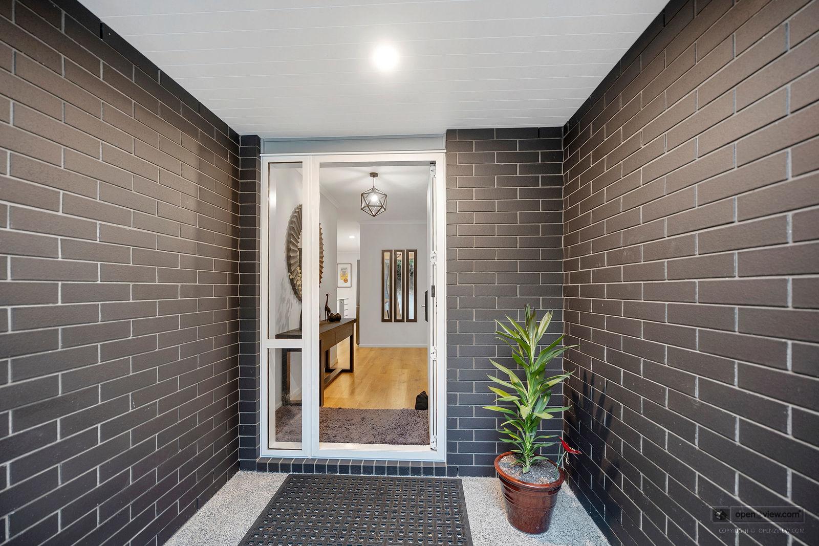 Slider image of 193 Glenmore Road, Auckland