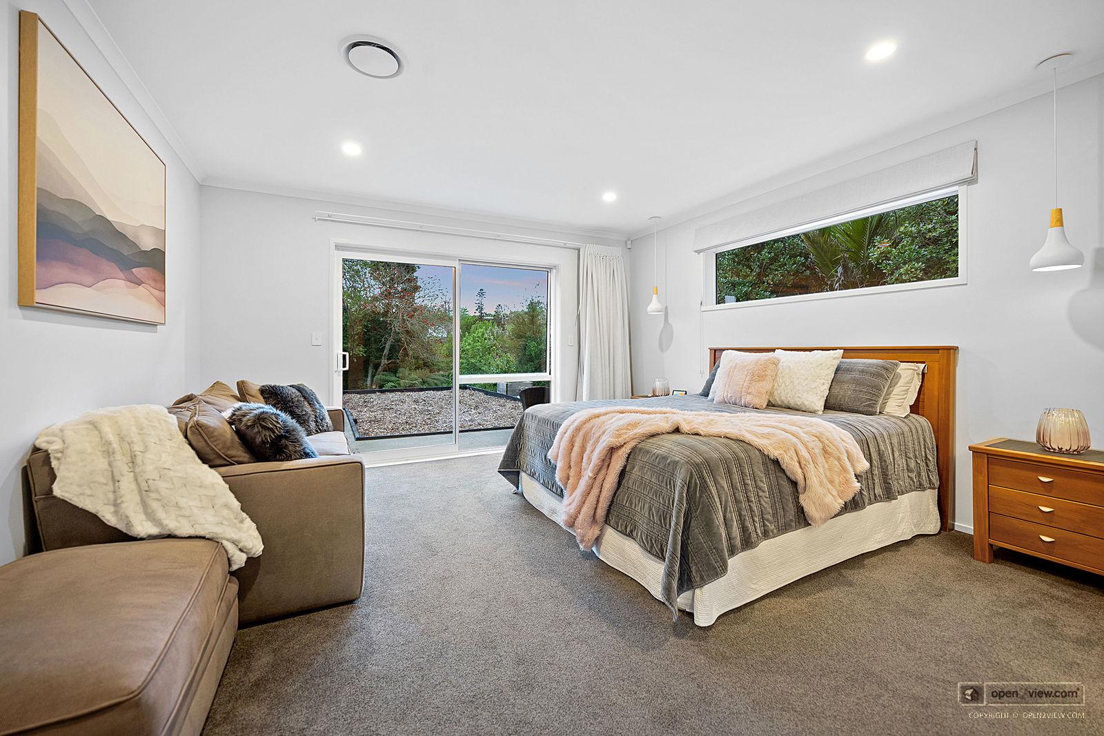 Slider image of 193 Glenmore Road, Auckland