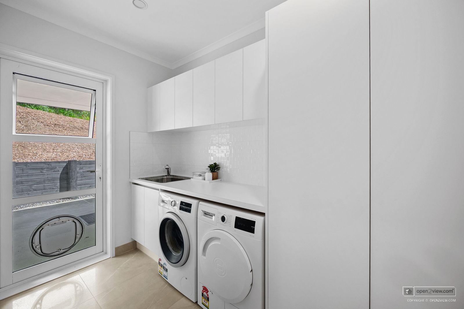 Slider image of 193 Glenmore Road, Auckland