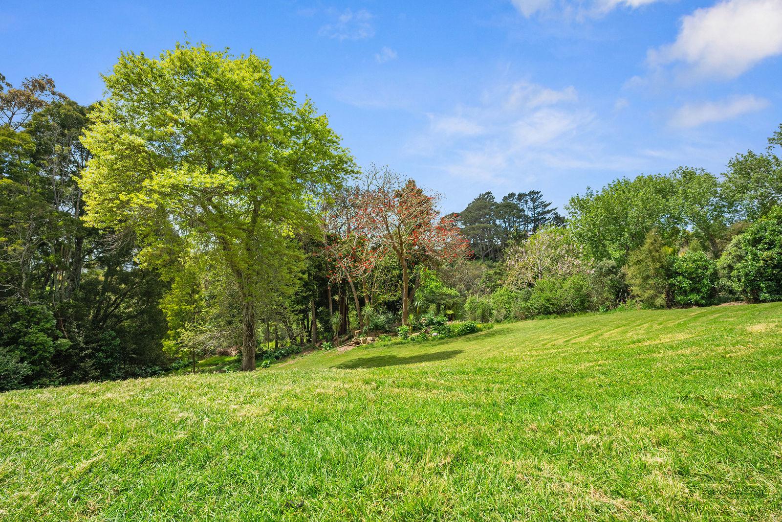 Slider image of 193 Glenmore Road, Auckland