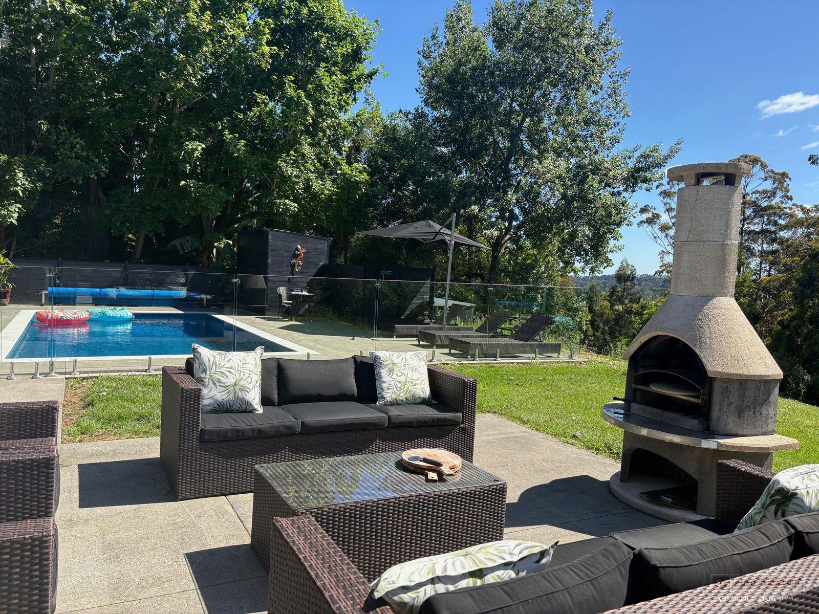 Slider image of 193 Glenmore Road, Auckland