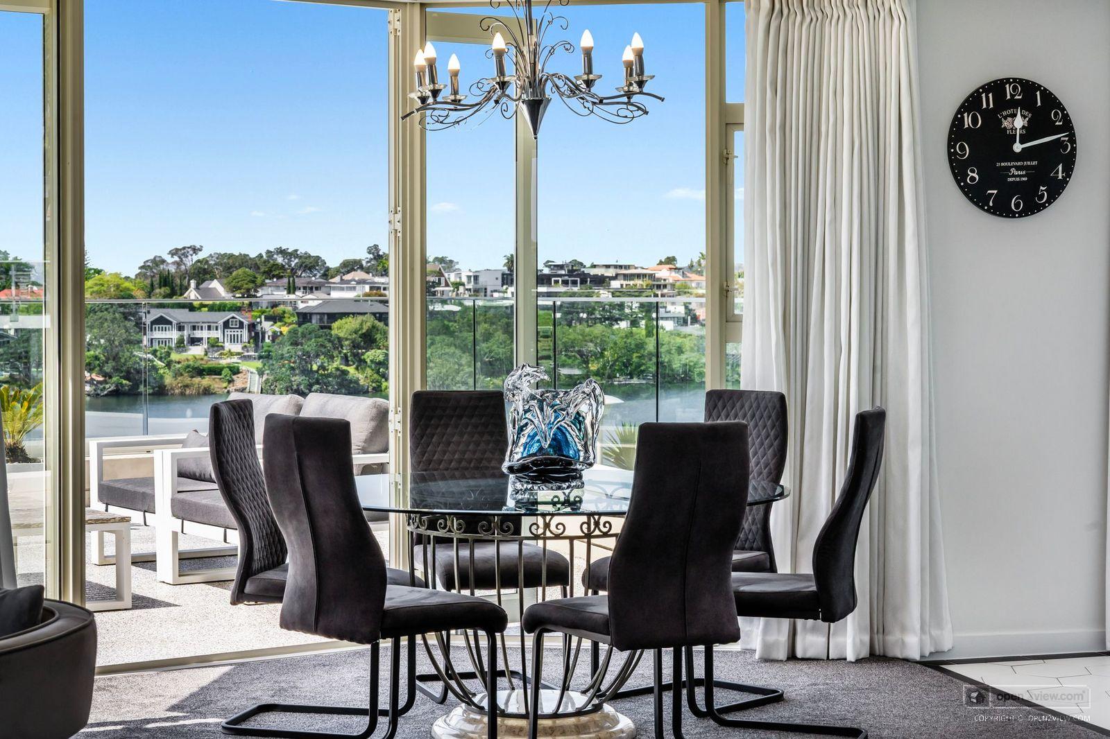 Slider image of 1/90 Kitchener Road, Auckland