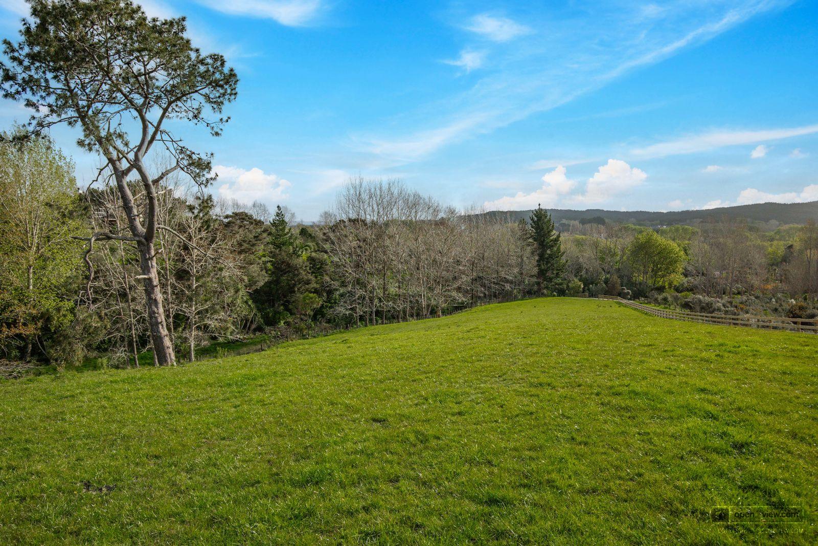 Slider image of 521B Coatesville-Riverhead Highway, Auckland