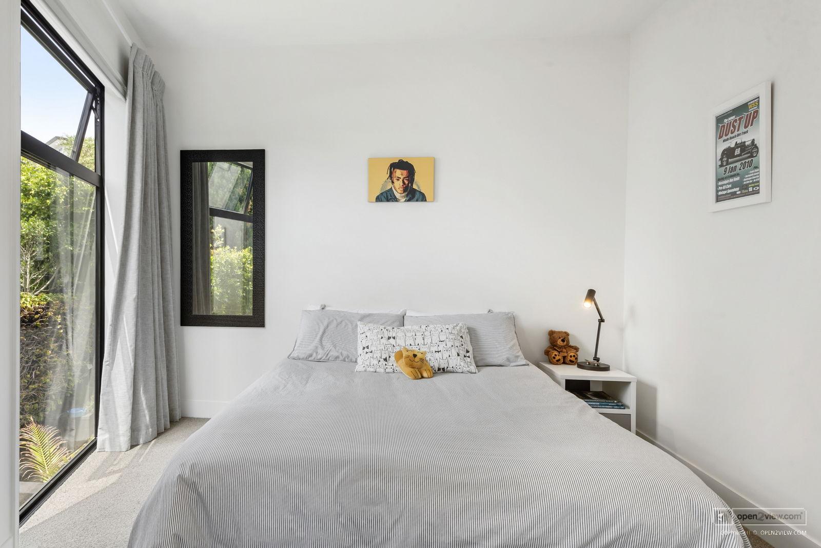 Slider image of 2A Arthur Crescent, Auckland