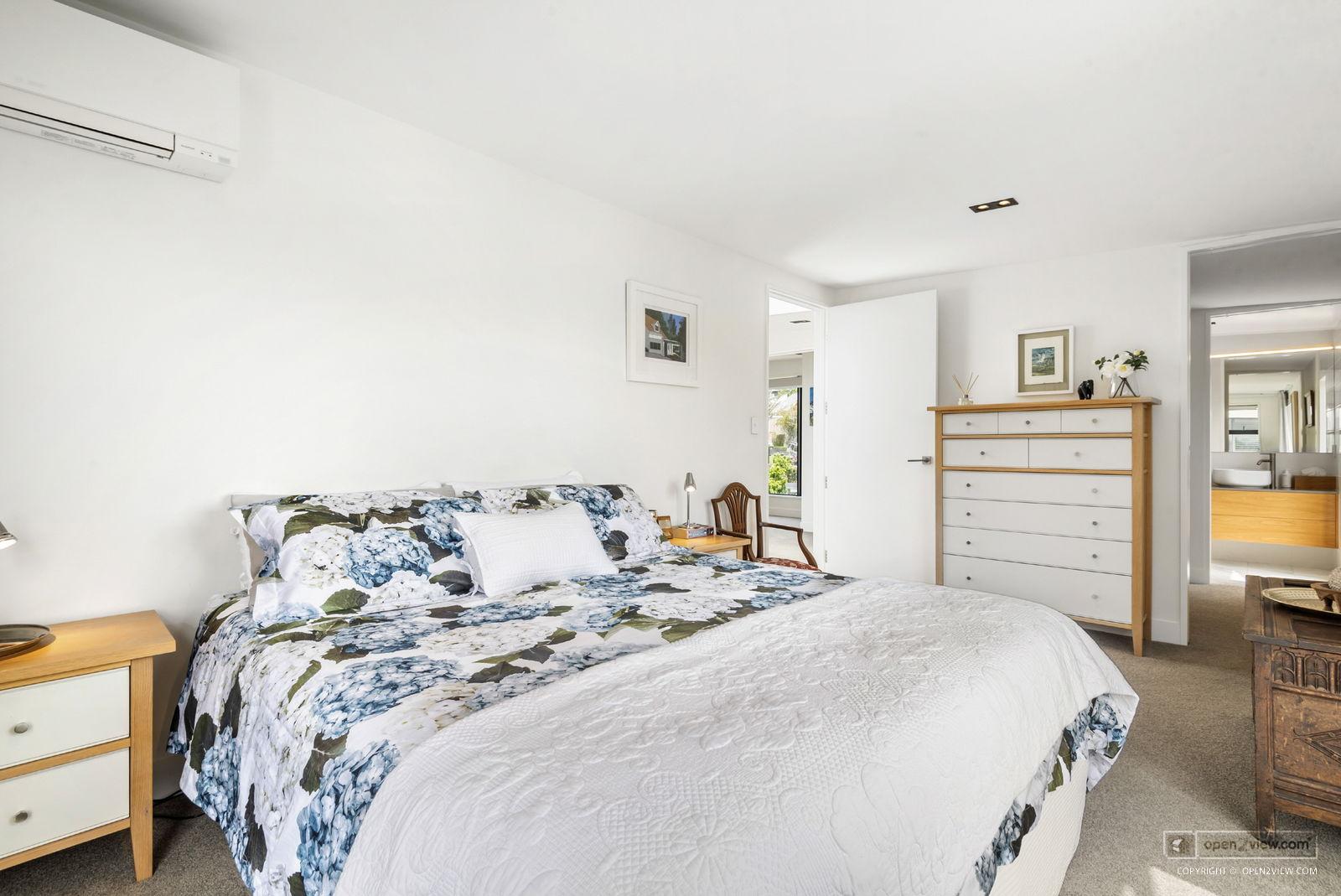 Slider image of 2A Arthur Crescent, Auckland