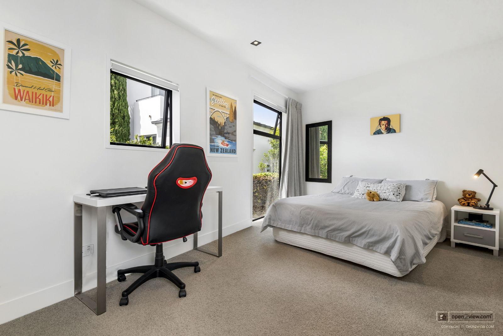 Slider image of 2A Arthur Crescent, Auckland
