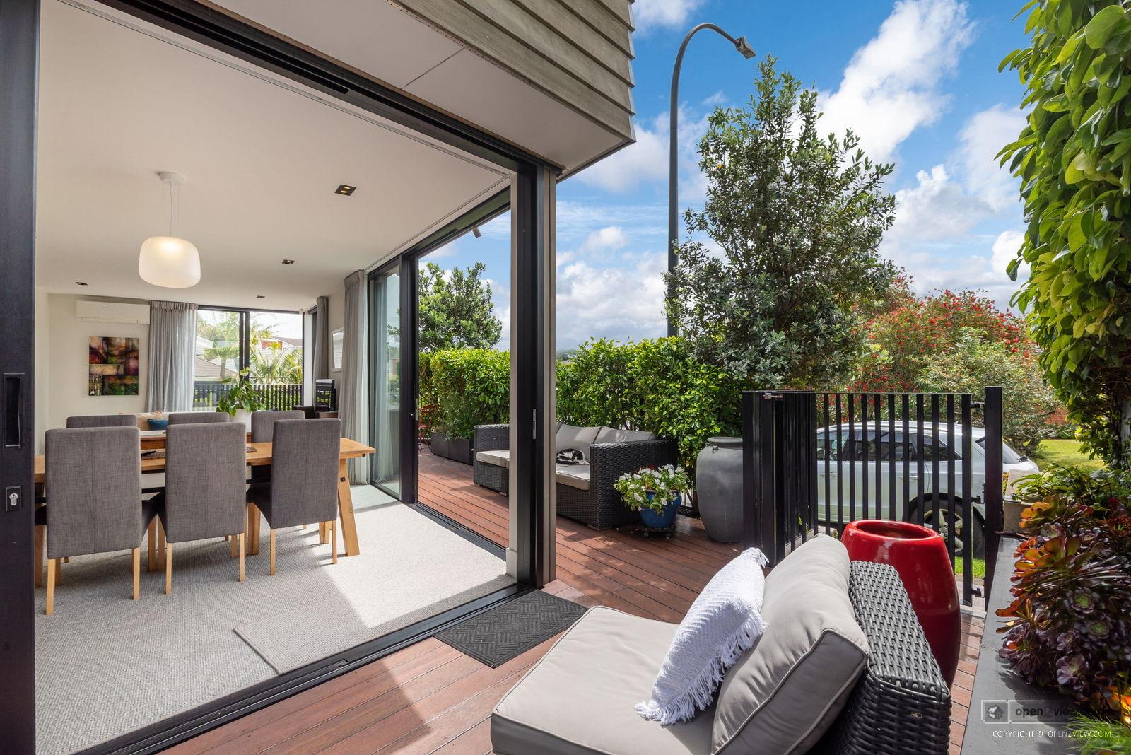 Slider image of 2A Arthur Crescent, Auckland