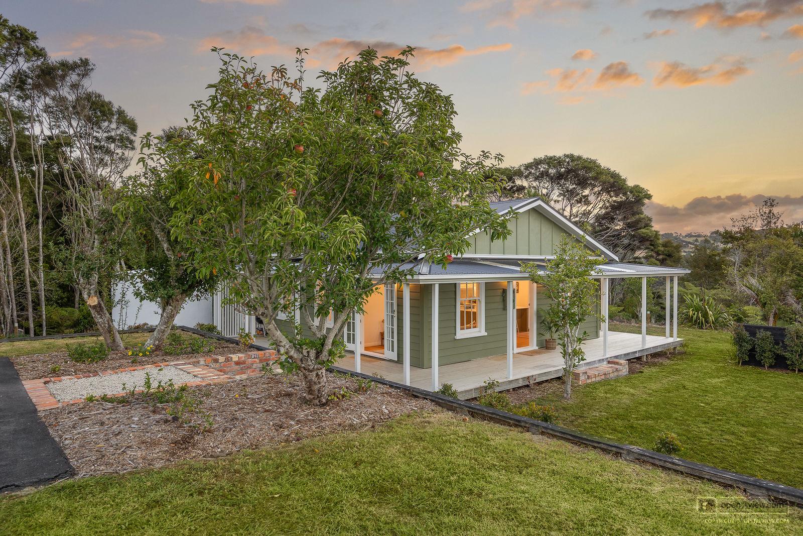 Slider image of 1223 Old North Road, Auckland