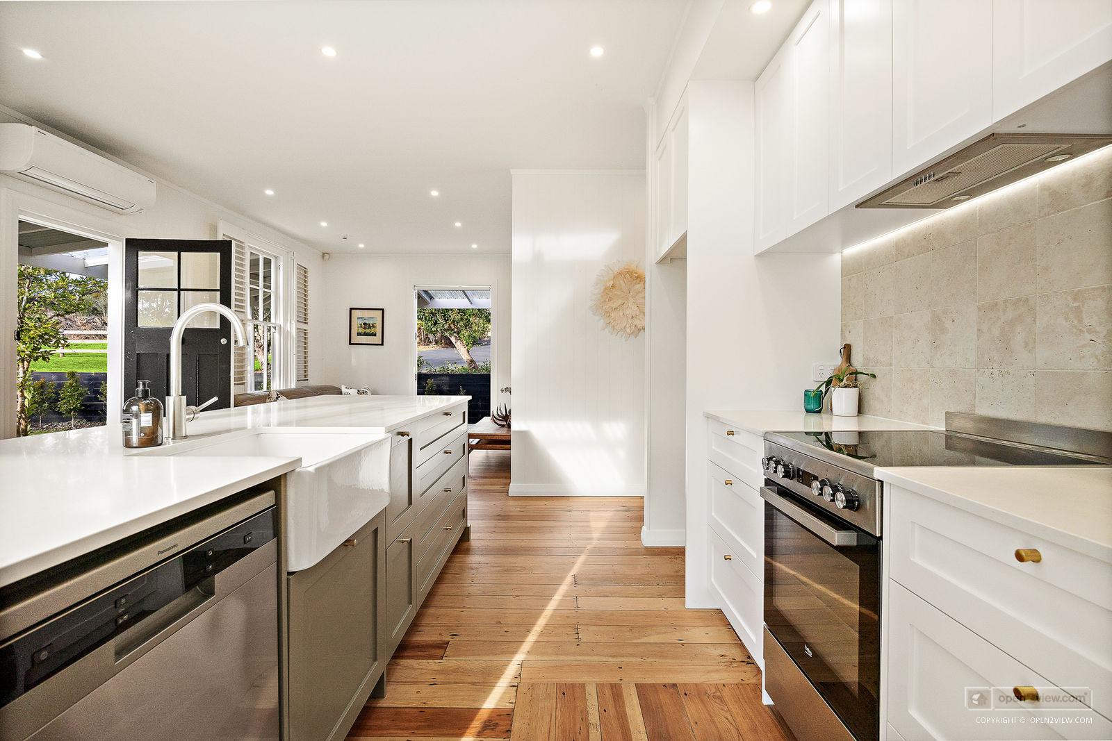 Slider image of 1223 Old North Road, Auckland