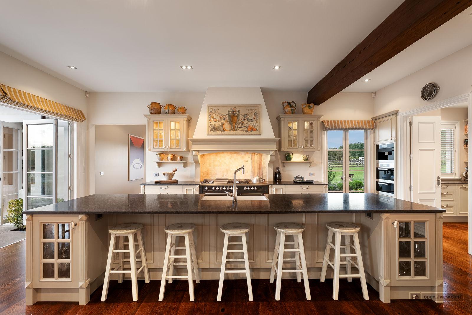 Slider image of 4 Lewis Lane, Auckland