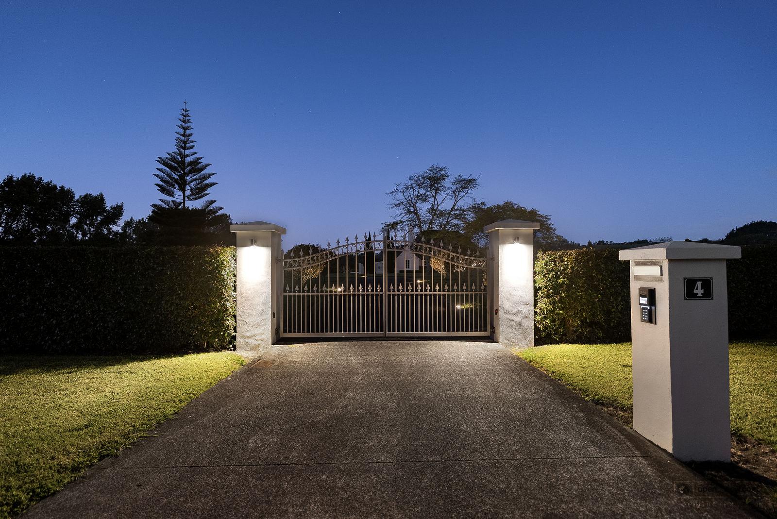 Slider image of 4 Lewis Lane, Auckland