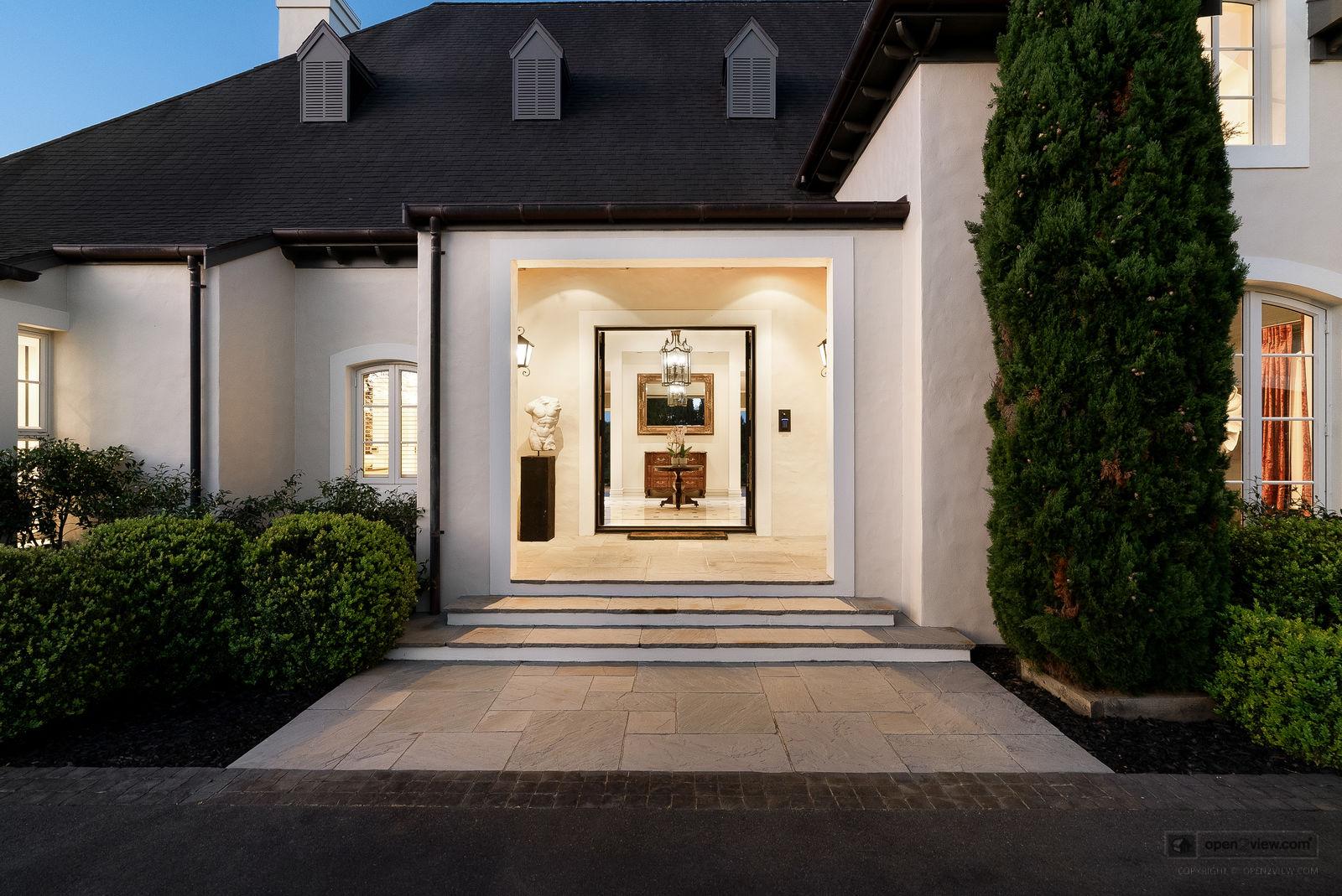 Slider image of 4 Lewis Lane, Auckland