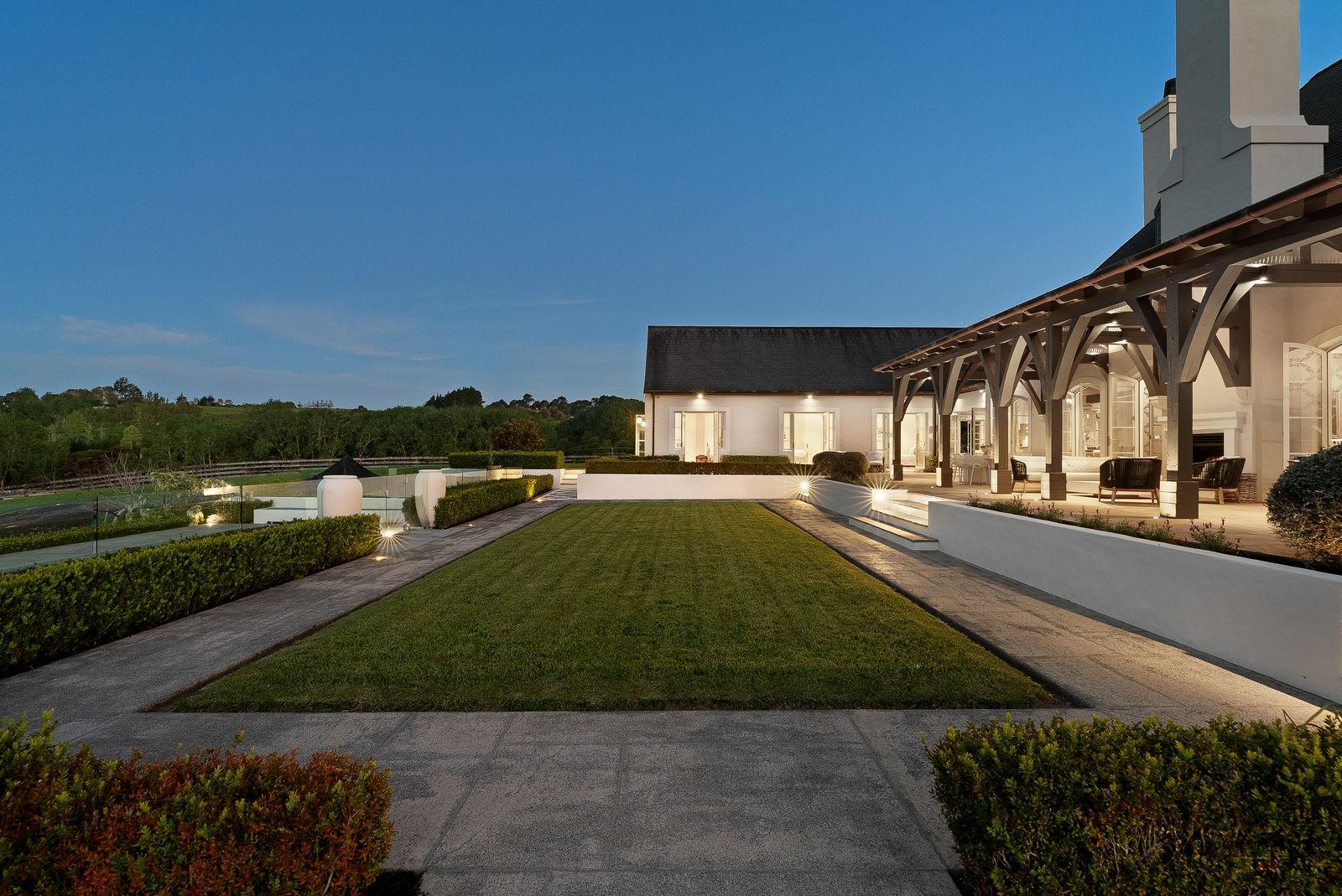 Slider image of 4 Lewis Lane, Auckland