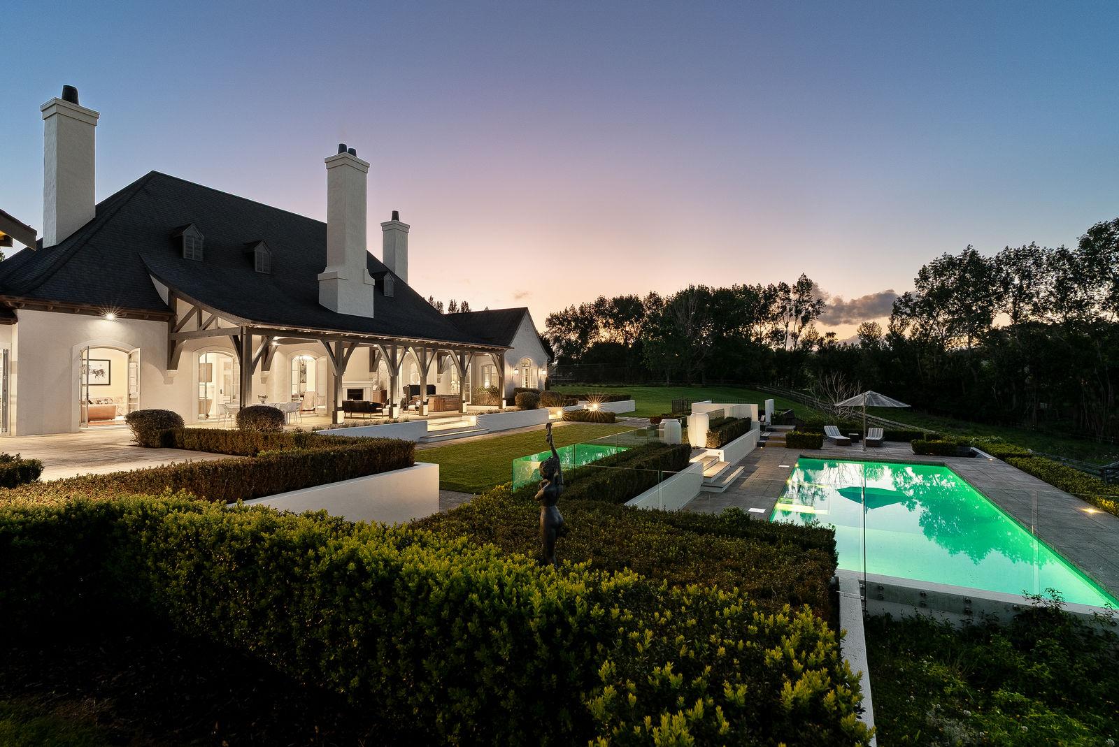 Slider image of 4 Lewis Lane, Auckland