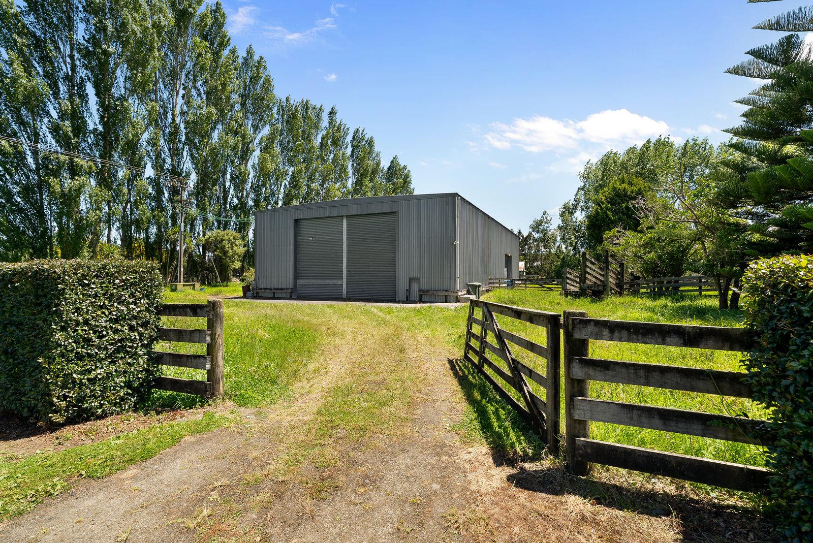 Slider image of 4 Lewis Lane, Auckland