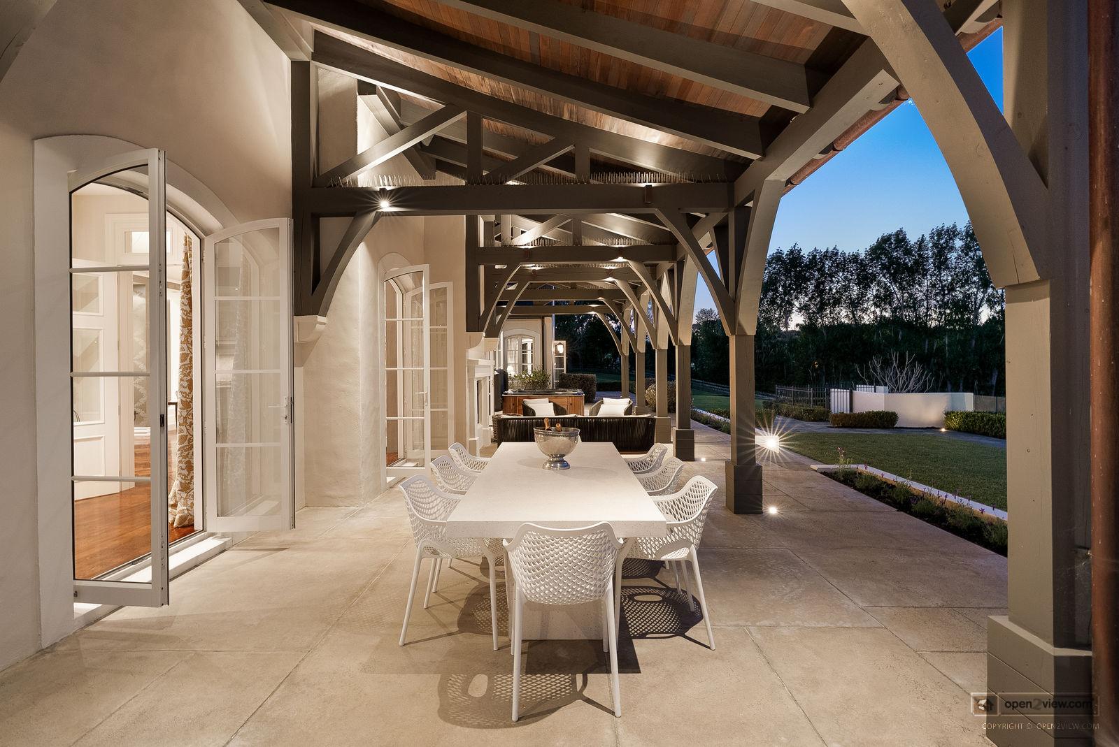 Slider image of 4 Lewis Lane, Auckland