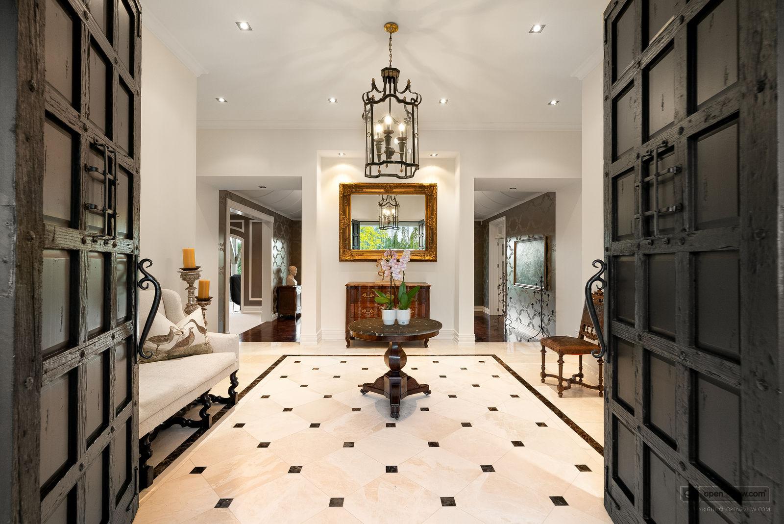 Slider image of 4 Lewis Lane, Auckland