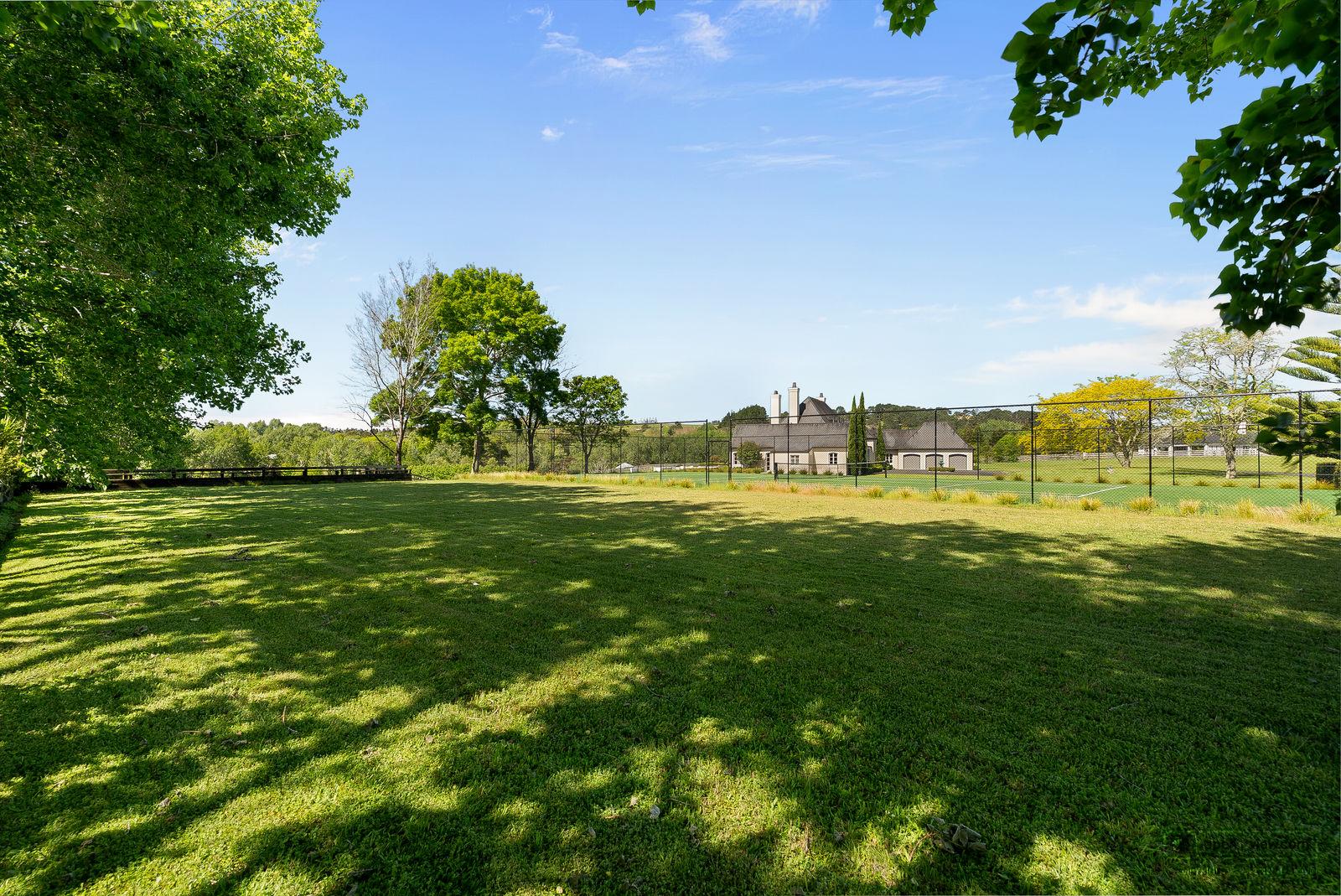 Slider image of 4 Lewis Lane, Auckland