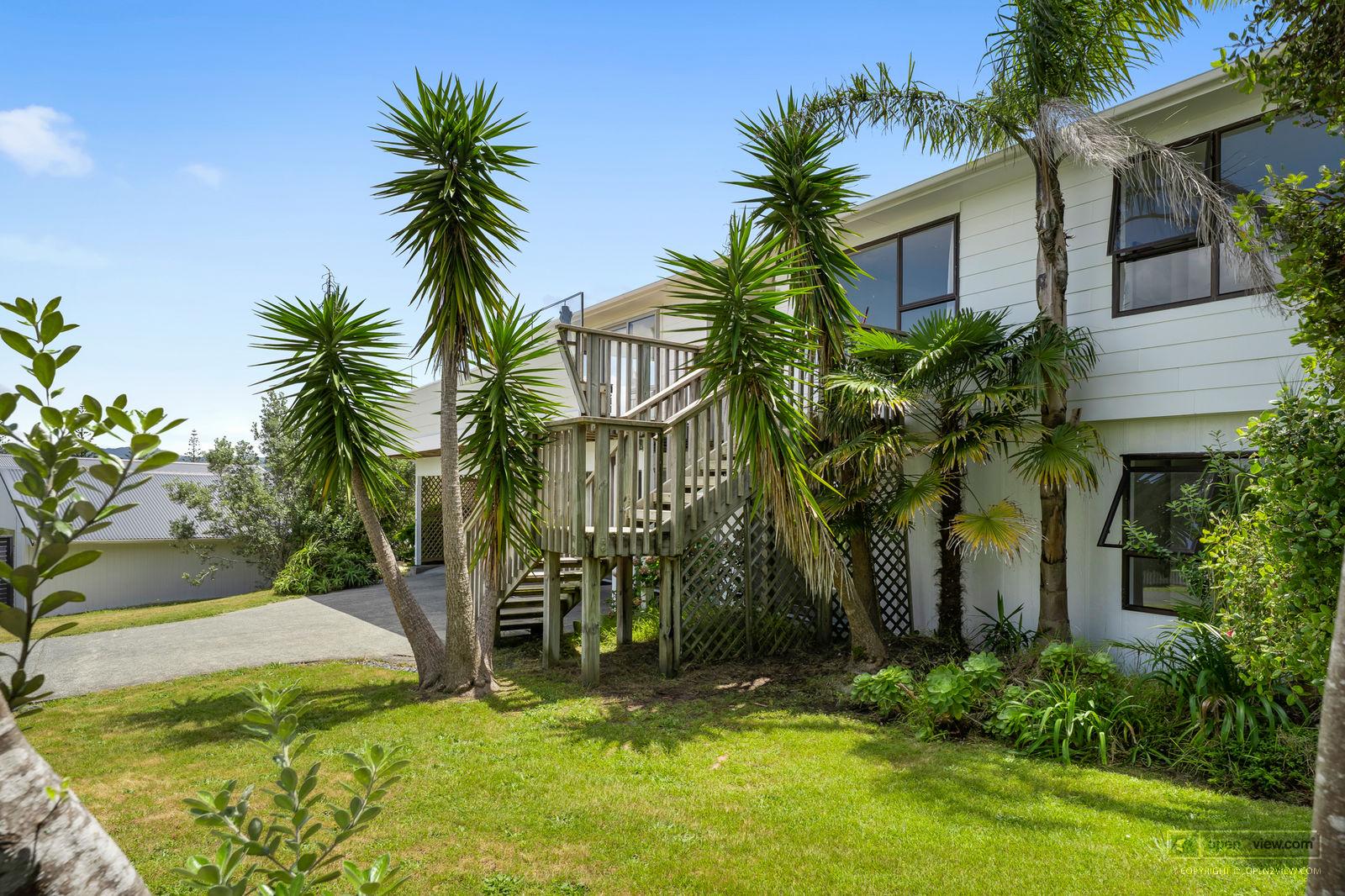 Slider image of 3 Caroline Heights, Auckland