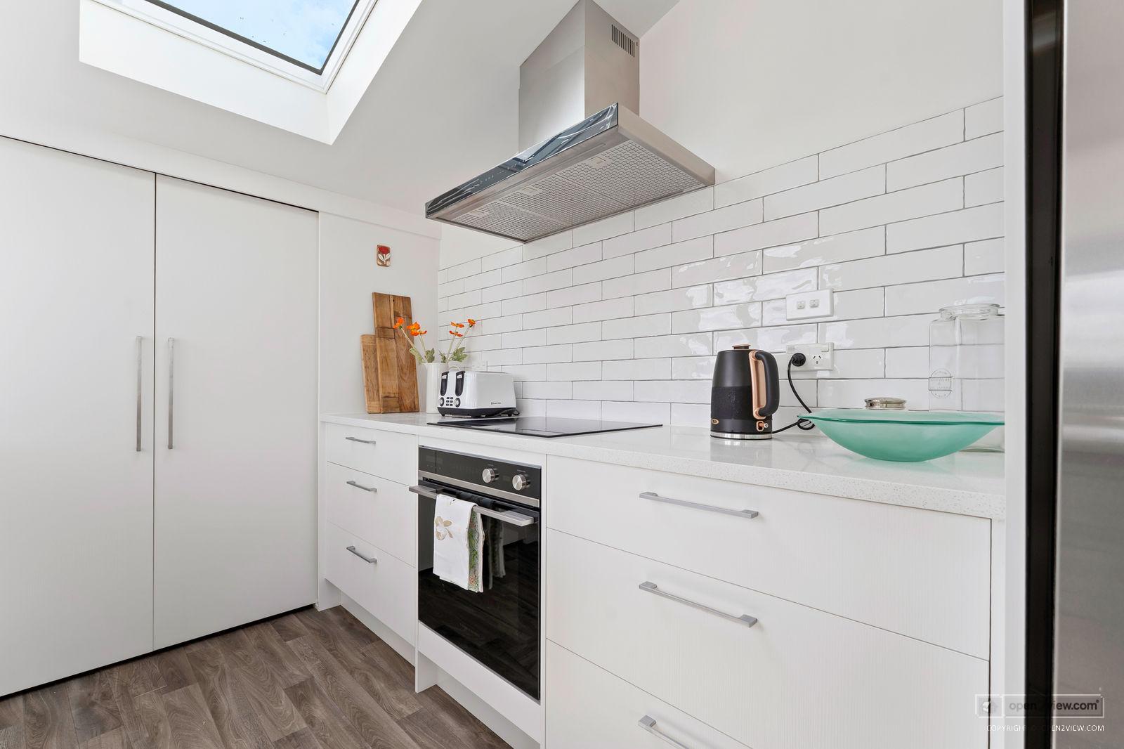 Slider image of 3 Caroline Heights, Auckland