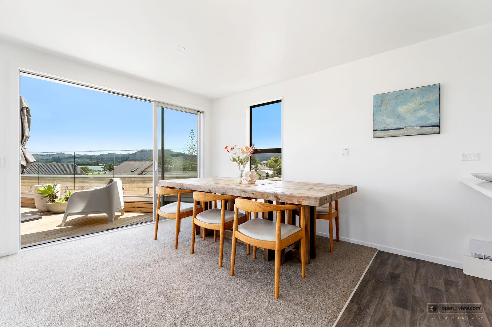 Slider image of 3 Caroline Heights, Auckland