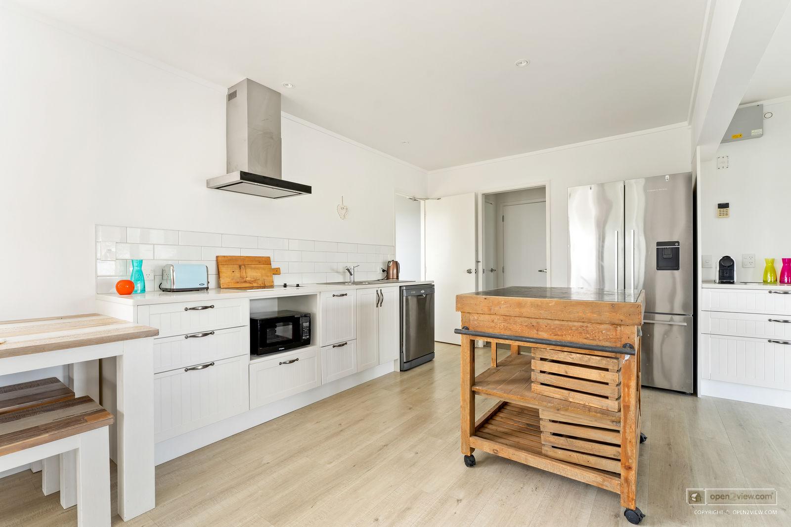 Slider image of 3 Caroline Heights, Auckland