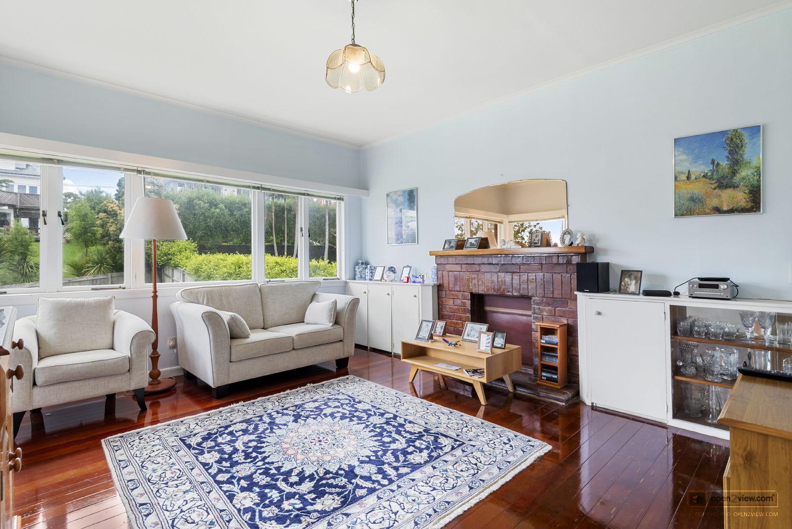 Slider image of 3 Rarere Road, Auckland