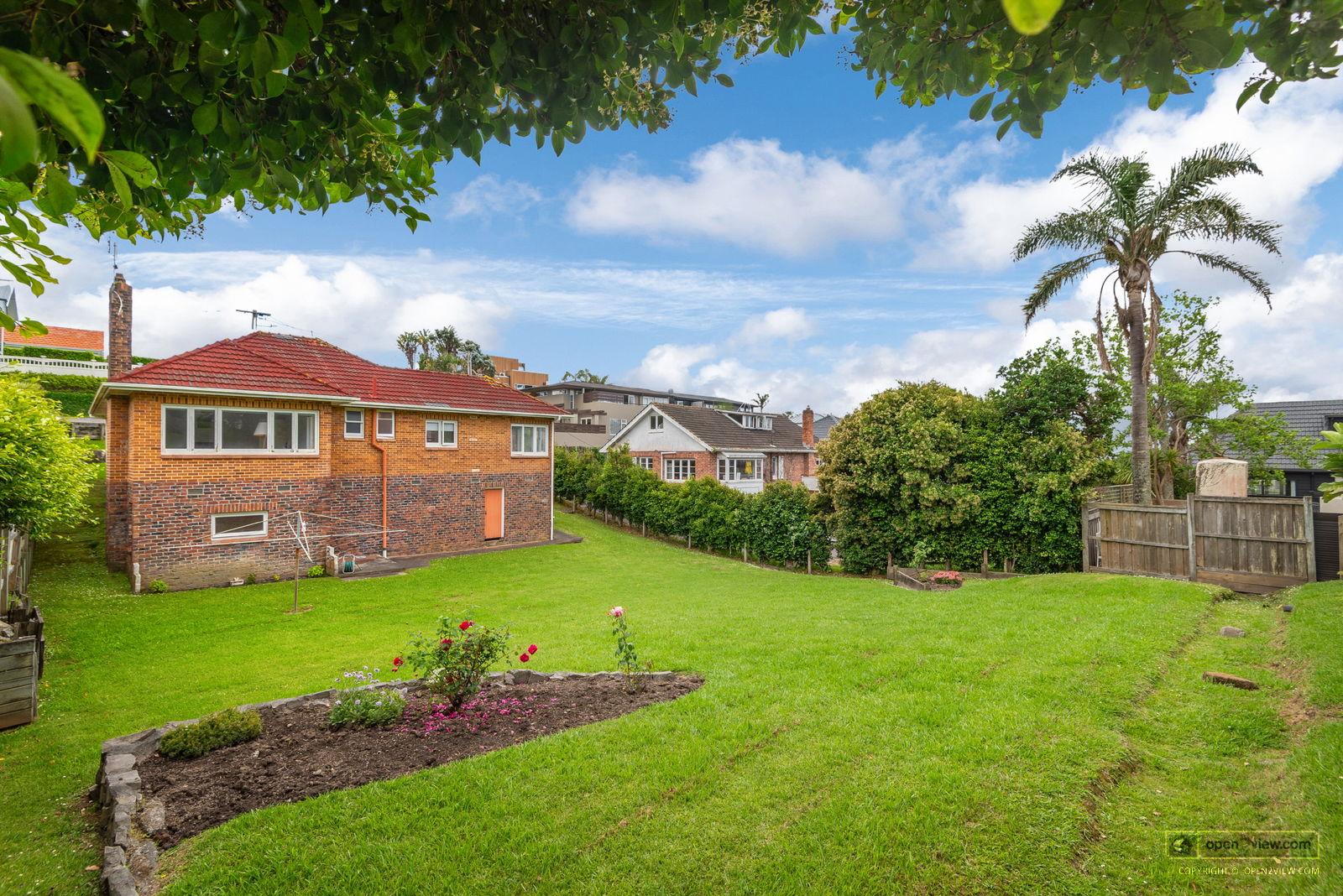 Slider image of 3 Rarere Road, Auckland